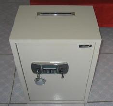 u=1558166377,3573562371&fm=21&gp=0.jpg